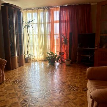 Продам 3-ком квартиру