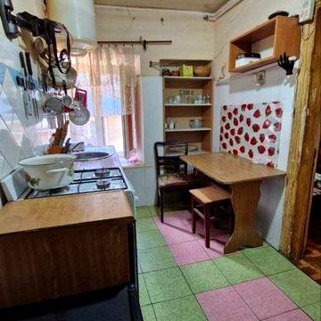 Продам 2х комн. квартира , ул. Колонтаевская. Р-он Староконного рынка.