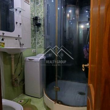 Віктора Оцерклевича вул. (Курчатова), 5