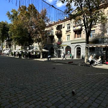 Соборності вул. (Жовтнева), 30