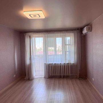 Продаж 1 к квартири Чоколівський Бульвар 40