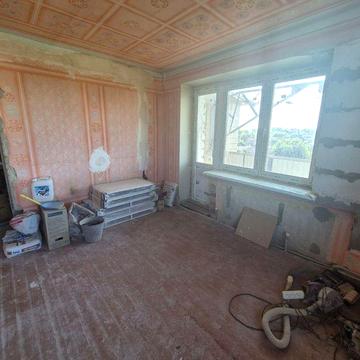 Продам 3-х кімнатну квартиру в центрі с.Войниха