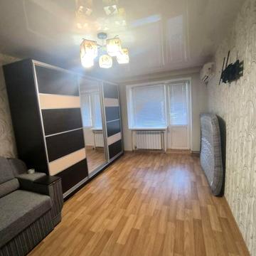 Продам 1 кімнатну квартиру