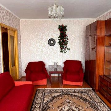 Затишна квартира в чудовому місці.
