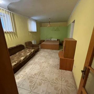 Довгострокова оренда 3к Квартира Дівоча вулиця