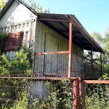 Продам дачу з ділянкою і будинком
