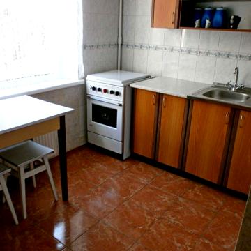 Сдам 1 к кв у м. Холод Гора. Этаж второй + БОЙЛЕР + в кв ГАЗ.