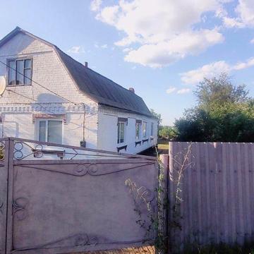 Продам будинок зі всіма зручностями С. М. Т Ружин Бердичівський район