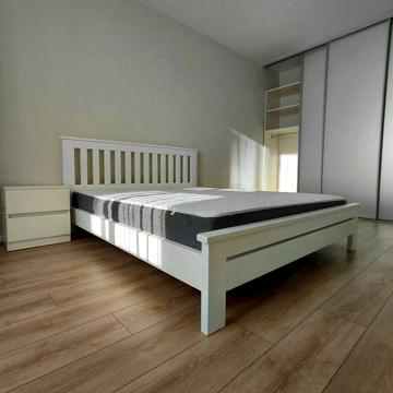 Простора світла у будинку з укриттям в безпечному Софія Резиденс
