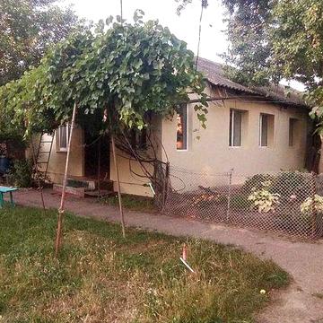 Продам 3-кімнатну квартиру в приватному секторі