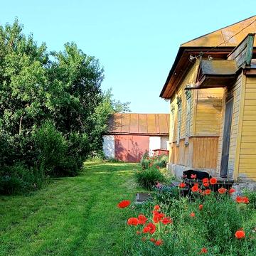 Будинок зі всіма зручностями. Земельна ділянка 0.46 га. Центр Носівки.