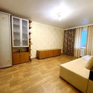 Продаю хорошу 2к.квартиру на Намиві, з меблями та технікою.ц6