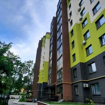 Квартира 2кімнатна в центрі Ірпіня з ремонтом технікою і меблями.