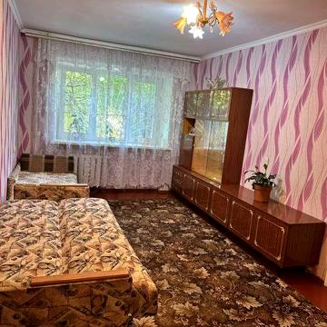 Сдам 2к.кв пр-т Гагарина  1эт,меб,техн.