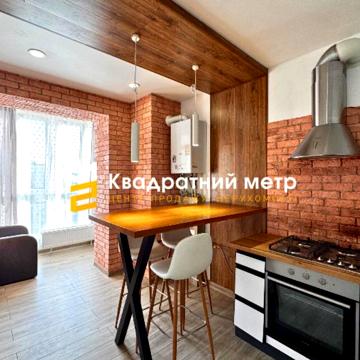 Гетьманська вул., 26/18