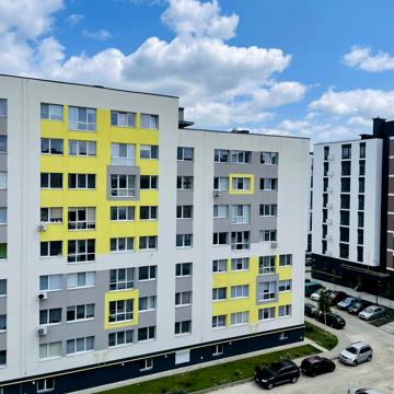 Героїв Крут вул., 4