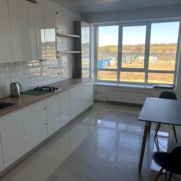 Продаж однокімнатної квартири 39.9 м² з ремонтом у ЖК Молодість, 2/5
