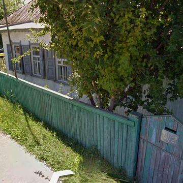 Продам 1/2 будинку