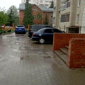 Засумська вул., 14