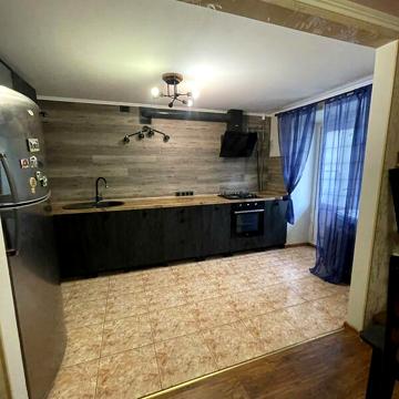 Довгострокова оренда 4к Квартира Курортна вулиця