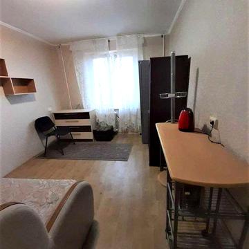 Пр.Б.Хмельницкого, тупик 136й маршрутки, 1к.кв, 13 тыс.у.е.