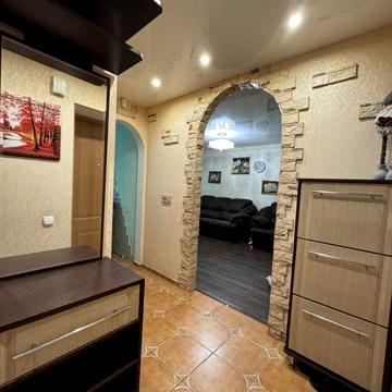 Оренда 2-во кімнатної квартири в районі Круга
