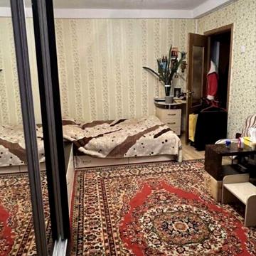 Продаж 1-комнатнї квартири 32 кв.м наб.Русанівська  12/1 . Комерція ЖК Русанівка