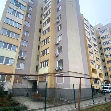 Кобзарська вул. (Червоних Бійців), 2