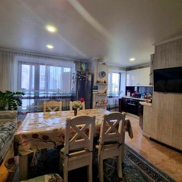 3-кімнатна квартира по вул.Грушевського