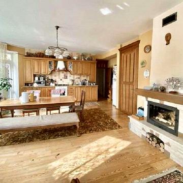 Абрикосова вул.