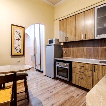 Продаж квартири на Дорошенка