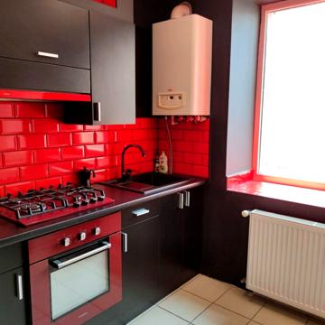Богдана Хмельницького вул., 53