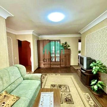 Бельведерська вул., 49