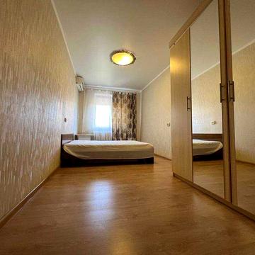 Продам 3 ком квартиру ул Гули Королевой Левый берег Косиора