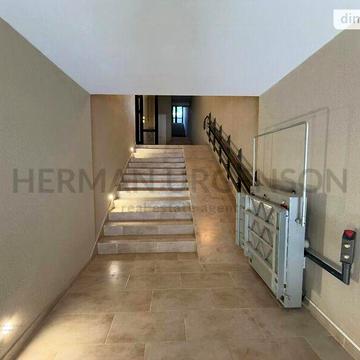 Продаж 3к Квартира Собранецька вулиця