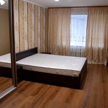 Сдам  3-х в центре  для 3-6  парней или семье на месяц  или длительно