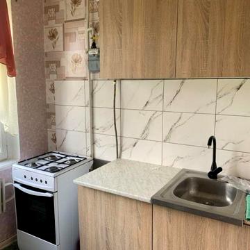 2-кімнатна квартира по вул. Покровська, 34 (за магазином АТБ)