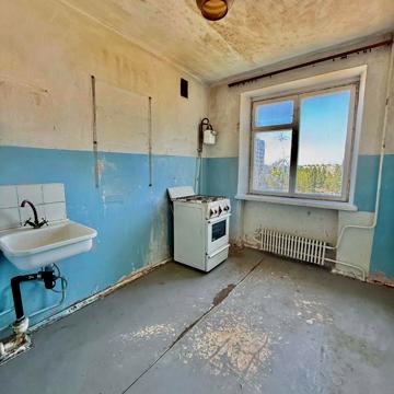 Космонавтів вул., 53/1