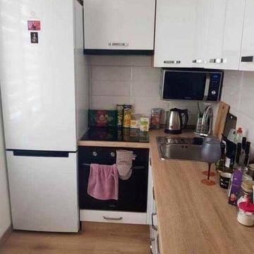 Продам 1 к.кв в Индустриальном районе.