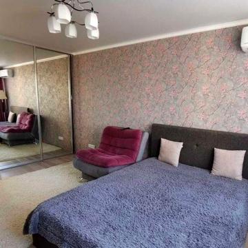 Вулиця Незалежності, 18Б