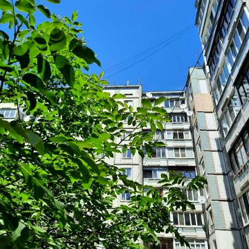 Пономарьова вул., 18