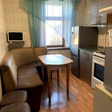 Довгострокова оренда 2к Квартира Освітянська вулиця