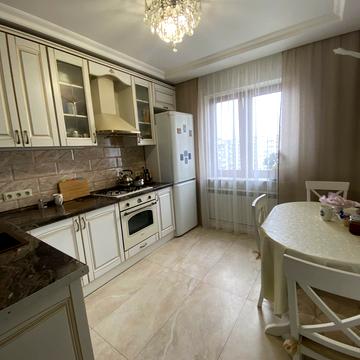Героїв Дніпра вул., 57
