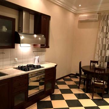 СДАМ 4х комн квартиру 160м2 центр Пастера Украинский театр новый рынок