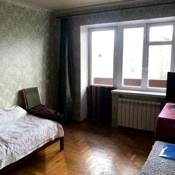 Продам 2-к.кв. на ХТЗ с раздельными комнатами