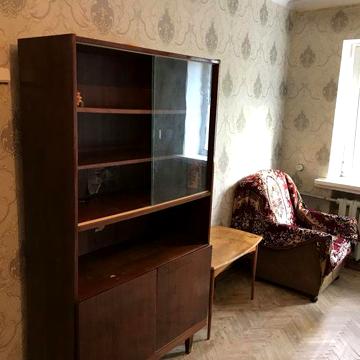 1- к кв.вул.Петропавлівська (маг.САМ). Без ремонту.