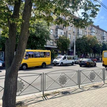 Продам 4-кім. квартиру в Центрі вул. В. Перспективна/Преображенська