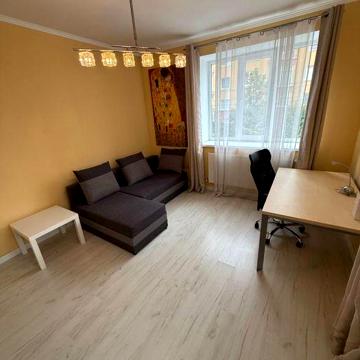 1- кімнатна квартира, вул.Бельведерська, 35