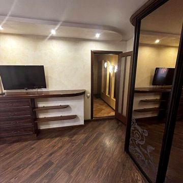 Продаж 1к Квартира Зарічанська вулиця