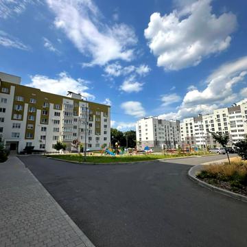 Миколаївська вул., 33